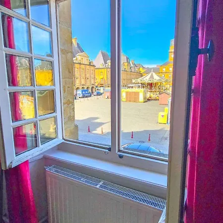 Grand 130m2 Vue Place Ducale Charleville-Mezieres