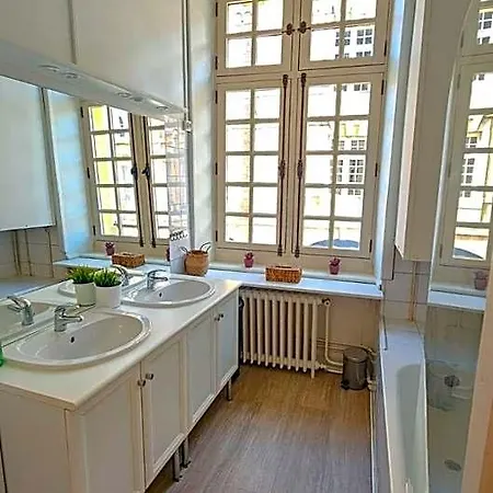 Grand 130m2 Vue Place Ducale Charleville-Mézières