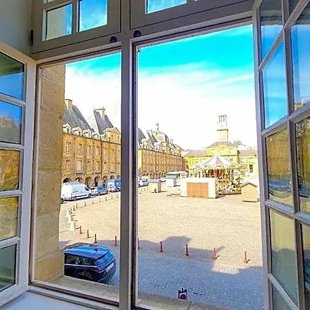 Grand 130m2 Vue Place Ducale شقة