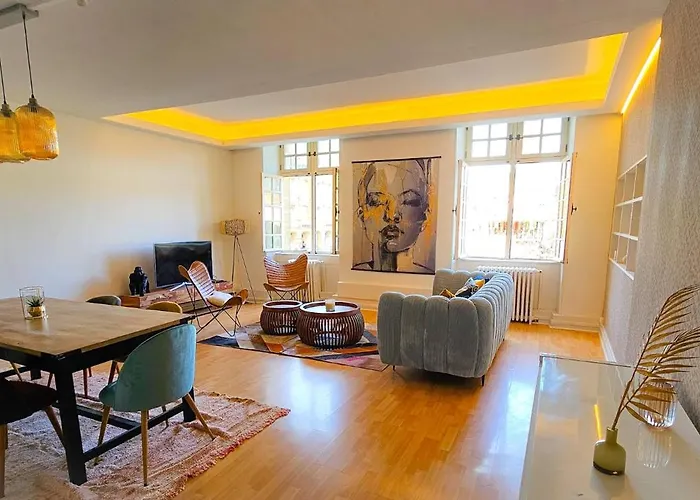 Grand 130m2 Vue Place Ducale * Charleville-Mezieres