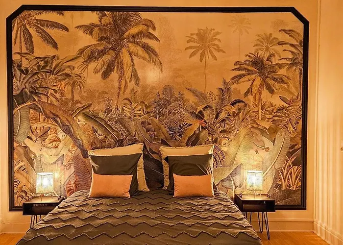 Grand 130m2 Vue Place Ducale * Charleville-Mezieres