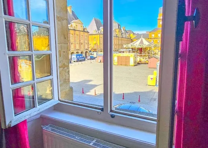 Grand 130m2 Vue Place Ducale Charleville-Mezieres